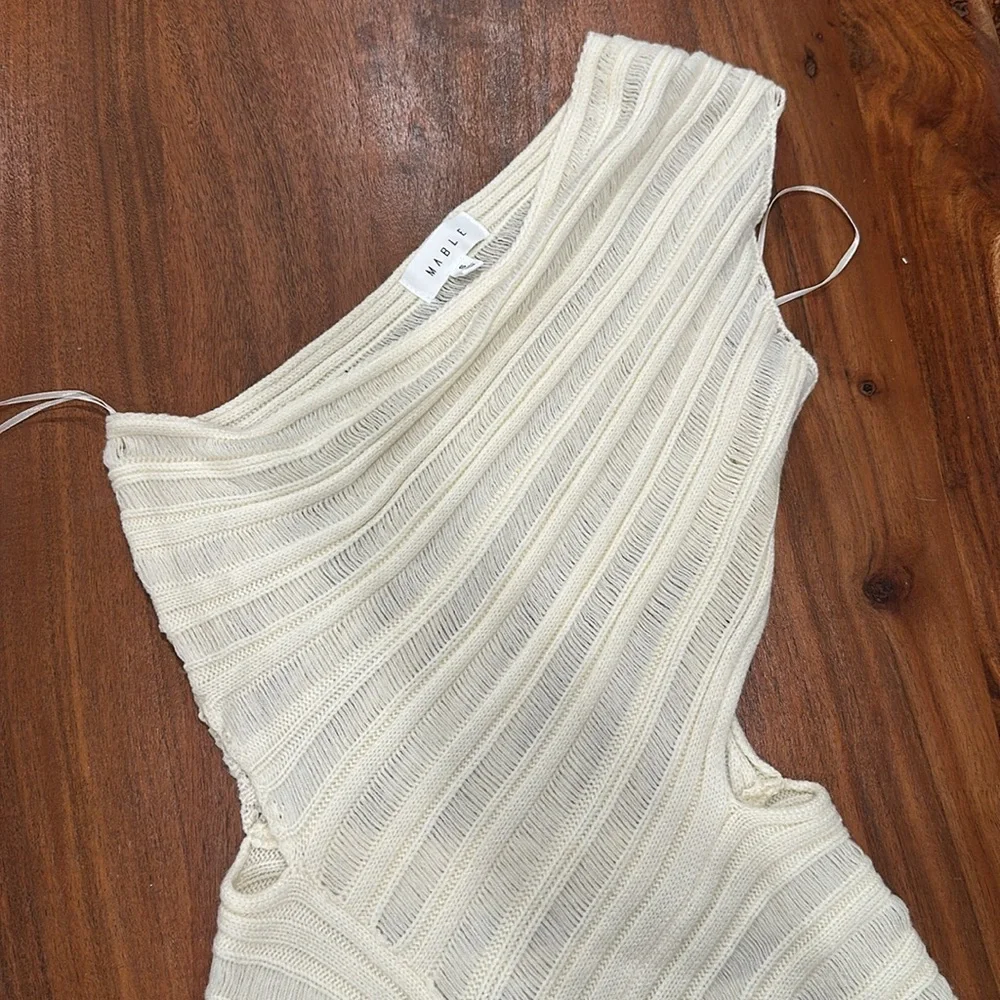 One-Shoulder Ivory Bodycon Dress - Picture 3 of 7